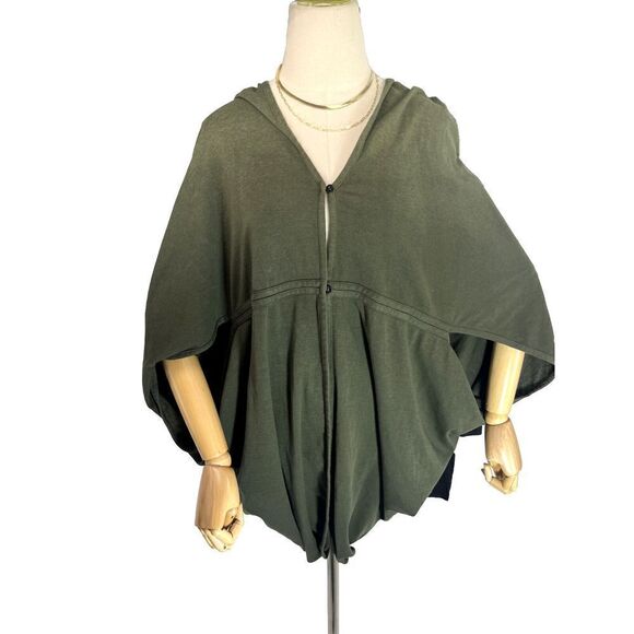 Lululemon Cocoon Shawl Wrap Cardigan OSFM 2 Button Green Oversized Flowy - Picture 2 of 13